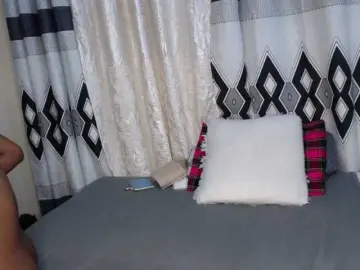 Brianna254  live sex cam