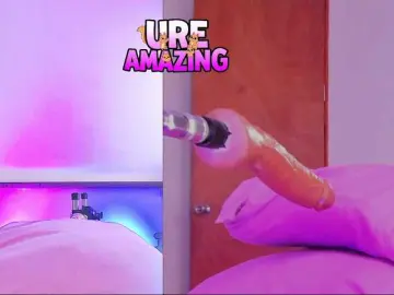 CandyHolmes  live sex cam