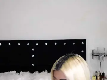 GiselleReine  live sex cam