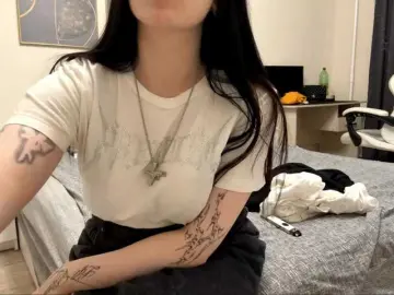 LindseyBridenbaker  live sex cam