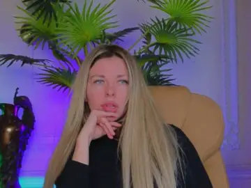 LunaRishi  live sex cam