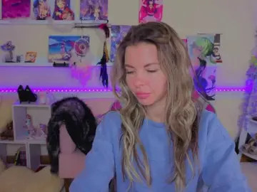LunaRishi  live sex cam