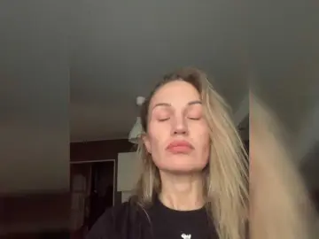 OlgaSmith  live sex cam