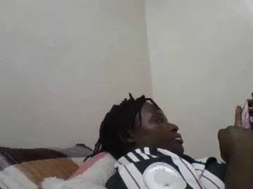 Yourdreamgirl  live sex cam