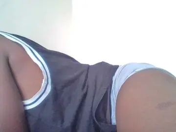 Yourdreamgirl  live sex cam