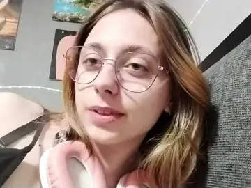 ConceptionLukaskiewicz  live sex cam
