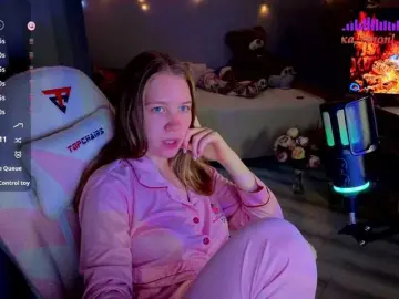 Lilith-girls-party  live sex cam