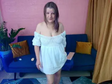 Lillyhott  live sex cam