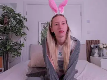 LisaBunny  live sex cam