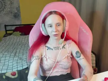 MoonScar  live sex cam