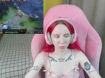 MoonScar  live sex cam