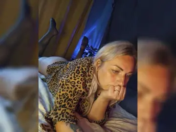 Tanysha-1  live sex cam