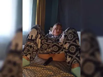 Tanysha-1  live sex cam