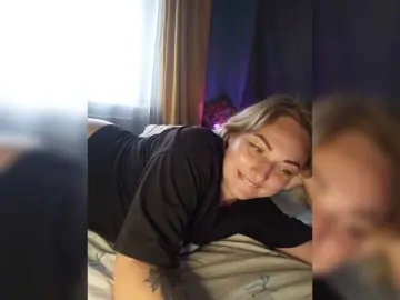 Tanysha-1  live sex cam