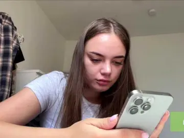 Beautymira  live sex cam