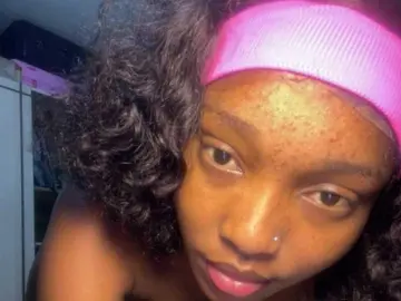 Cadie1321  live sex cam