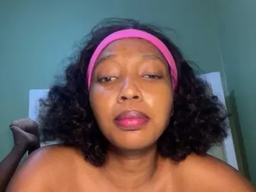 Cadie1321  live sex cam