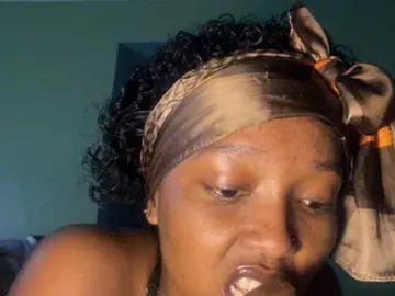 Cadie1321  live sex cam