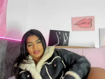 BarbieHotLaura  live sex cam