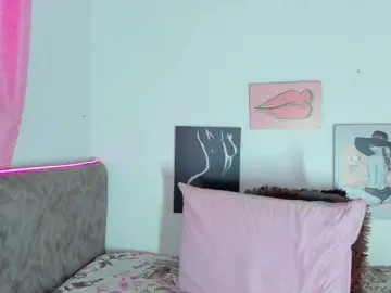 BarbieHotLaura  live sex cam