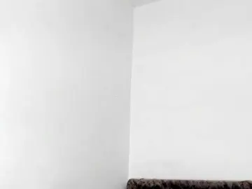 BarbieHotLaura  live sex cam