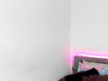 BarbieHotLaura  live sex cam