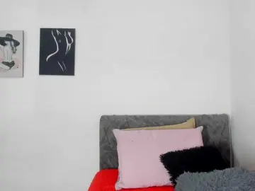BarbieHotLaura  live sex cam