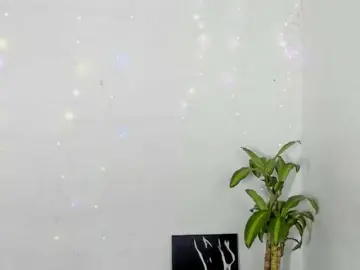BarbieHotLaura  live sex cam