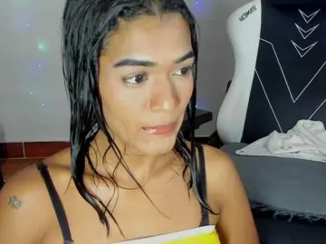 BarbieHotLaura  live sex cam