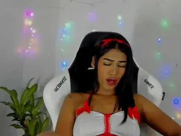 BarbieHotLaura  live sex cam