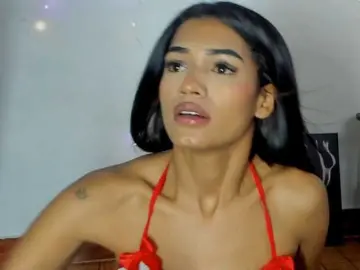 BarbieHotLaura  live sex cam