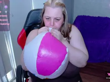Bigtitsbaby90  live sex cam