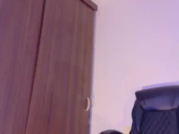 KRISTINCHERRY  live sex cam