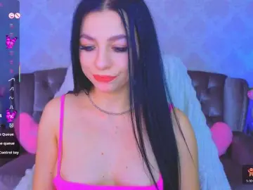 KitnissKiss  live sex cam