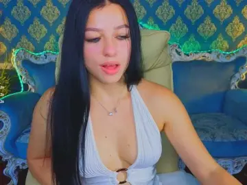 KitnissKiss  live sex cam