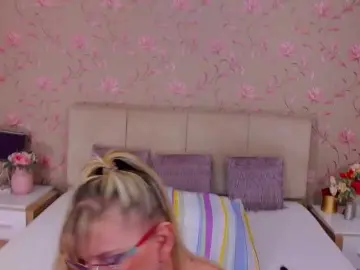 LadyMariahx  live sex cam