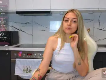 Leppieee  live sex cam