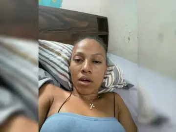 Lisa47  live sex cam