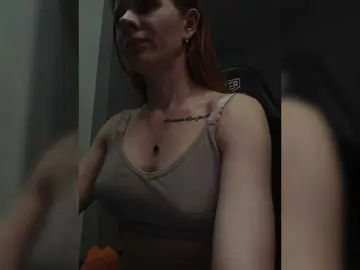 LunaLicks  live sex cam