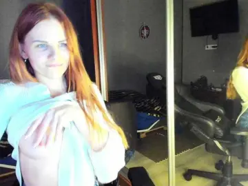 LunaLicks  live sex cam