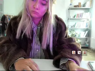 Mari98  live sex cam