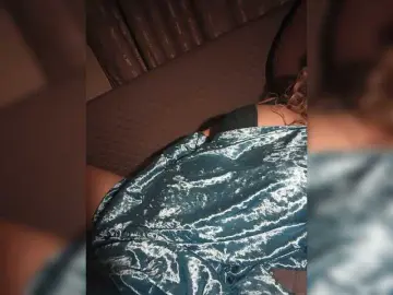 MonaLyss  live sex cam