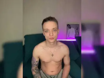 Nik-os23  live sex cam