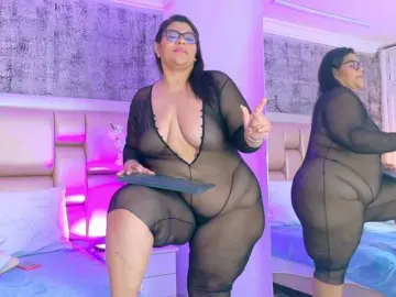 SelennaCooper  live sex cam