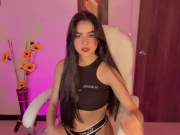 Celestecollins00  live sex cam