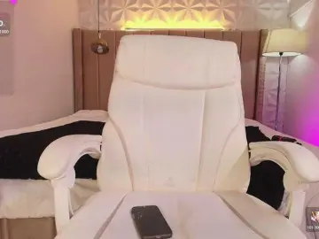 Milu-beluci  live sex cam