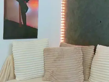 Ammira  live sex cam