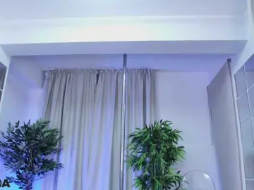 LanaKream  live sex cam