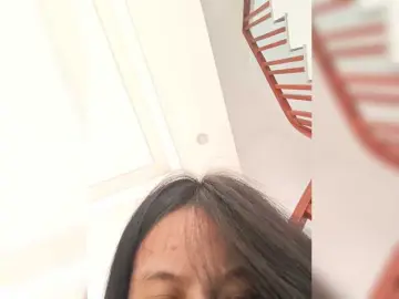 Miumiu62  live sex cam