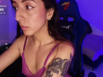 NicolWhitee  live sex cam